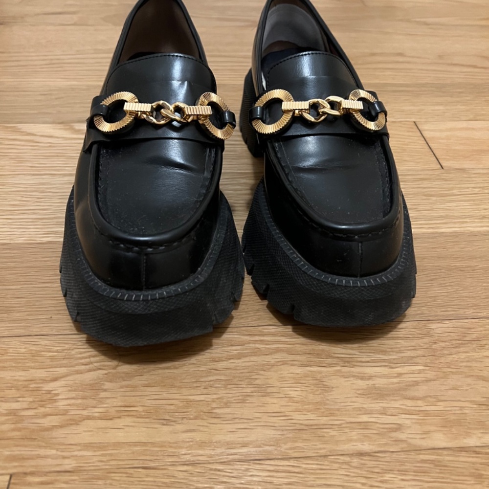 Zara - Picture 3 of 3